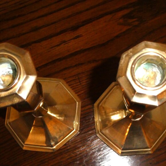 VINTAGE HEAVY BRASS CANDLESTICKS-PAIR - Picture 3 of 4